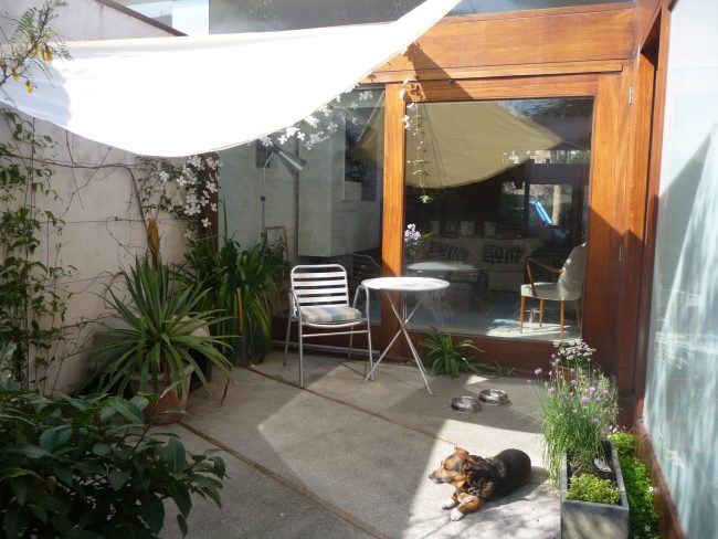 Courtyard Awning Retractable awning